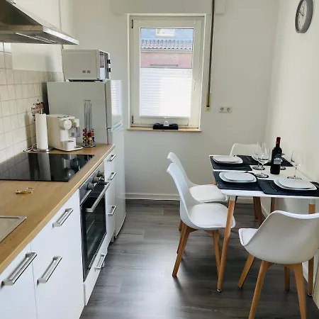 Gemuetlich*nespresso*netflix*arbeitsplatz*parkplatz Apartment *